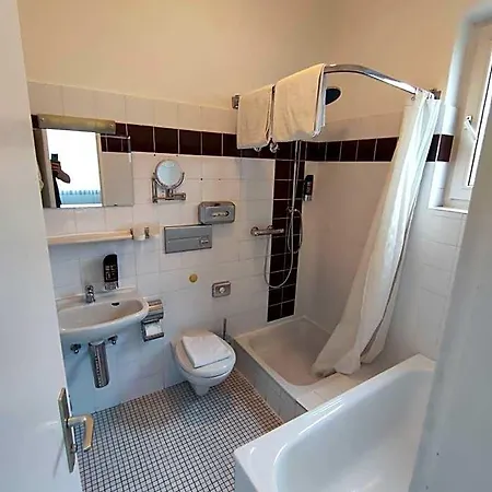 Gaestehaus Am Bahnhof Vechta, Smart Check, Wlan & Parkplatz 2*